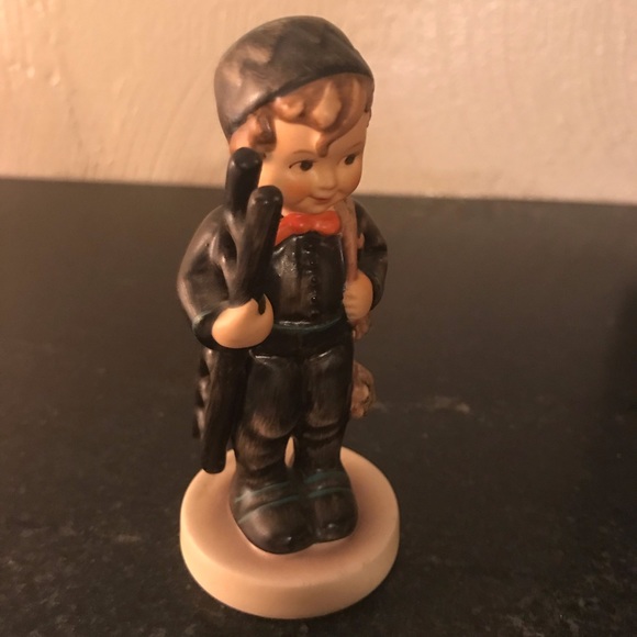 Goebel Hummel Chimney Sweeper - Picture 2 of 8